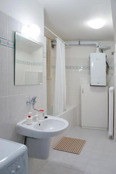 Dlouha Apartment 2Bd Praag Buitenkant foto