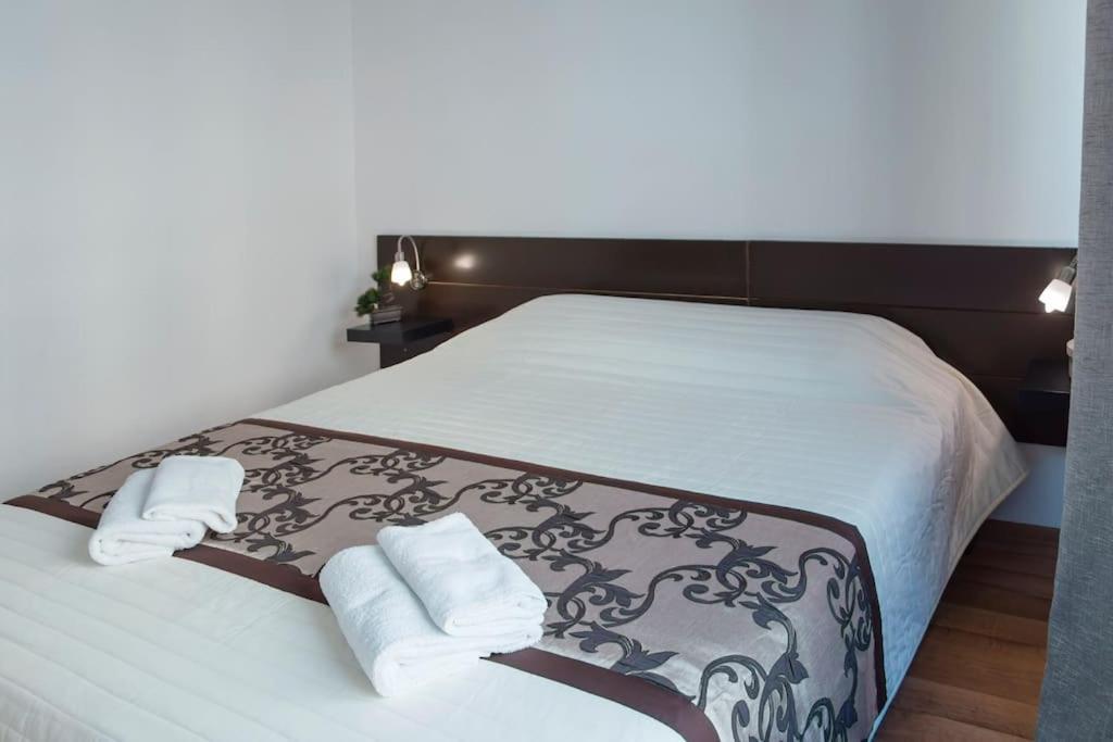 Dlouha Apartment 2Bd Praag Buitenkant foto