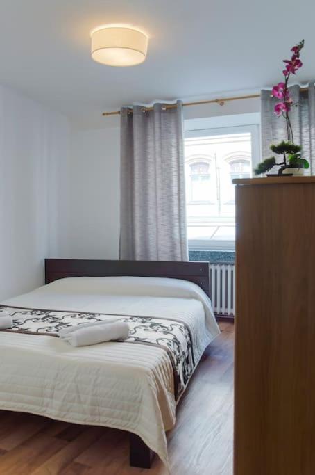 Dlouha Apartment 2Bd Praag Buitenkant foto