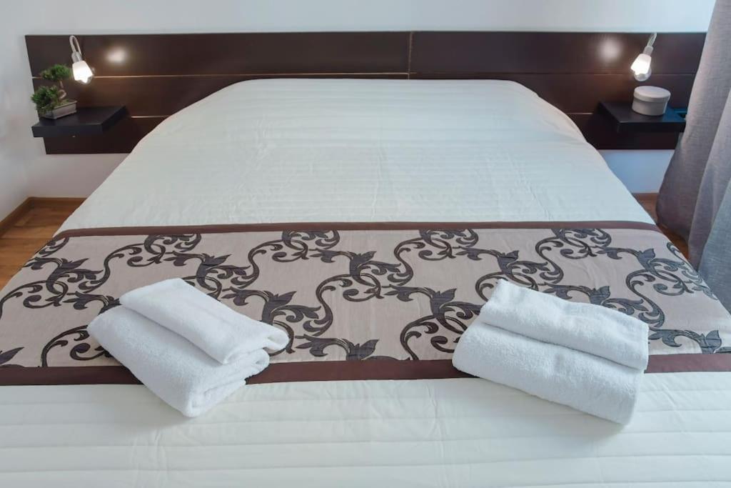 Dlouha Apartment 2Bd Praag Buitenkant foto